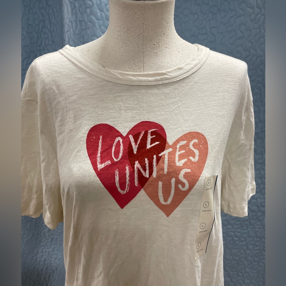 Love unites us T shirt